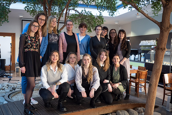 Wir gratulieren unseren Absolventinnen 2022