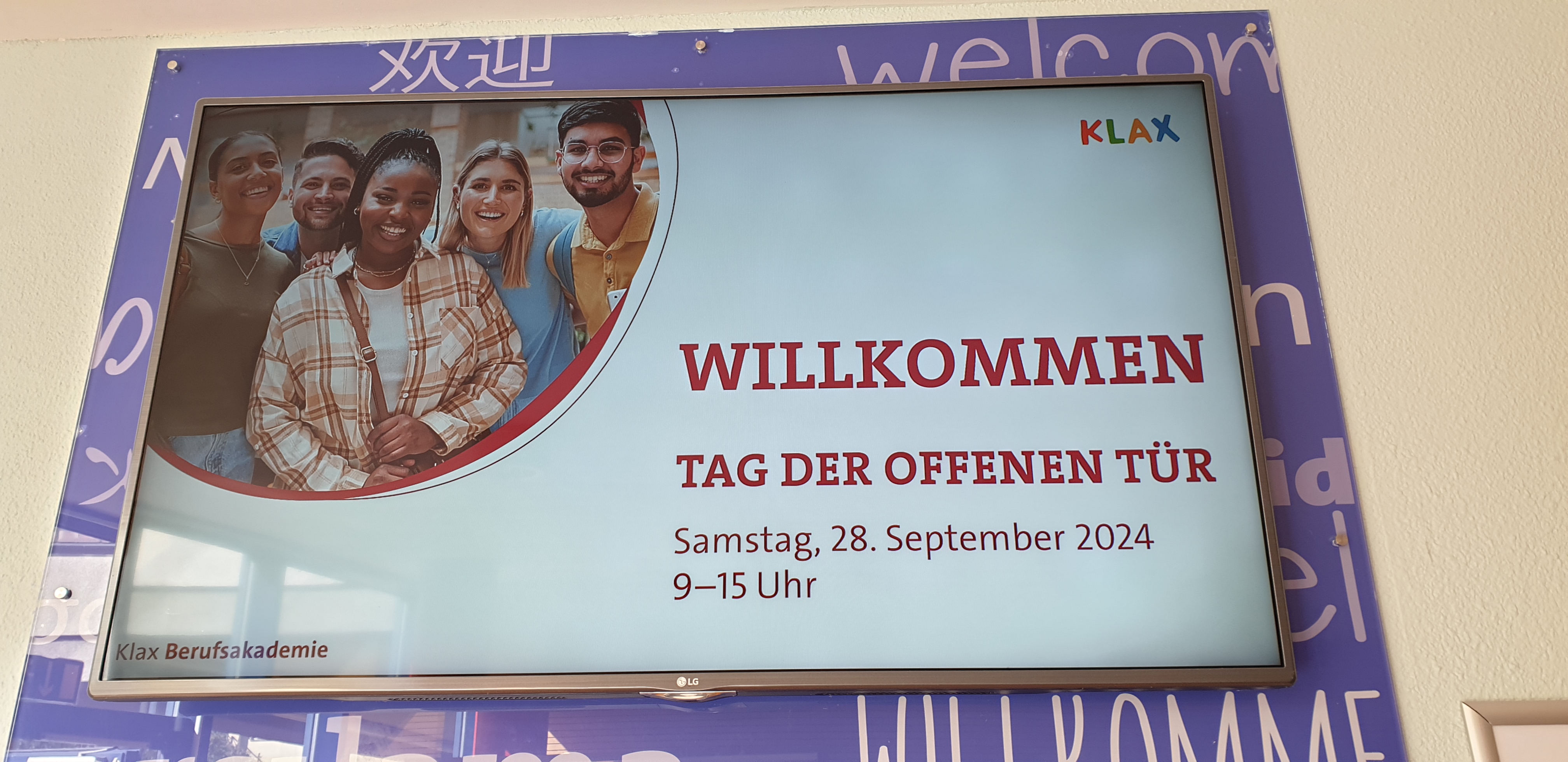 Willkommensschild zum Tag der offenen Tür